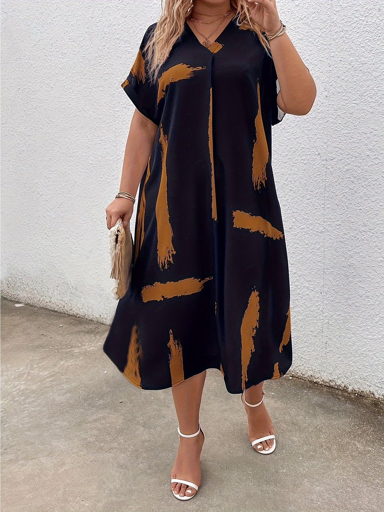 Lydia | Plus size chic dress