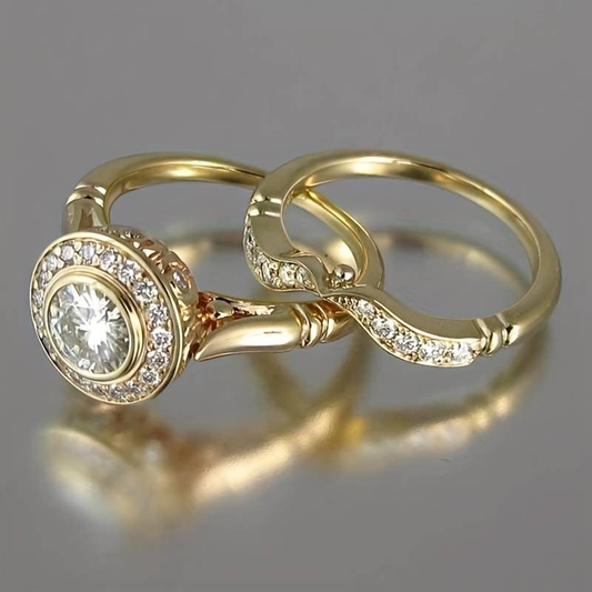 Vintage gold and zirconium ring